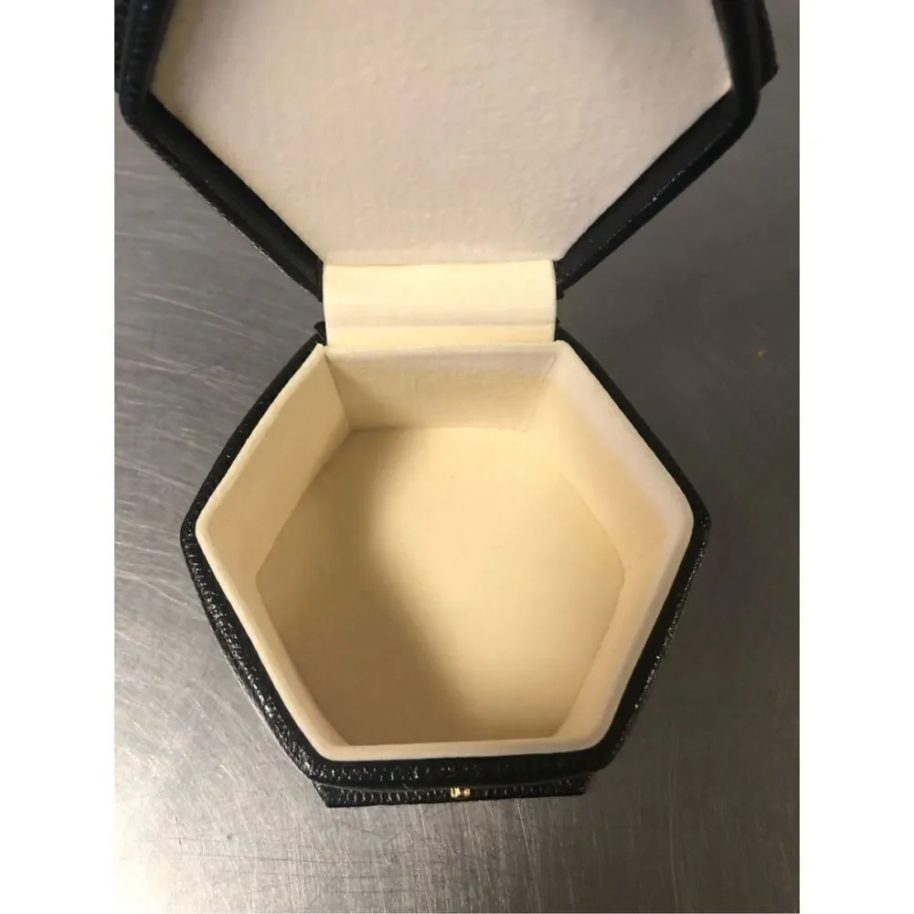 Women’s Small Snap Lock Hexagonal Black Snake Skin Pattern Jewelry Box with Hand